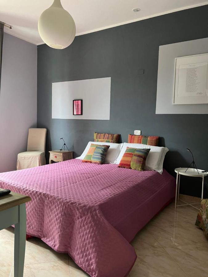 Joy Bed And Breakfast Albissola Marina Bagian luar foto